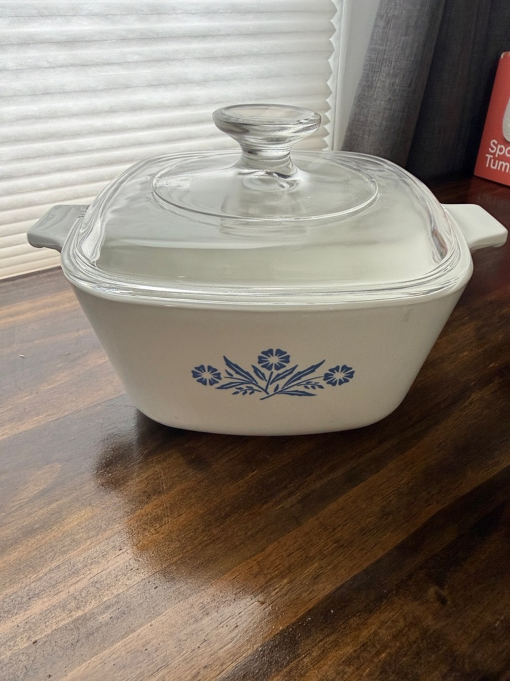 Corningware White Casserole with Blue corn, flour Motif and Glass Lid and 1 3/4q
